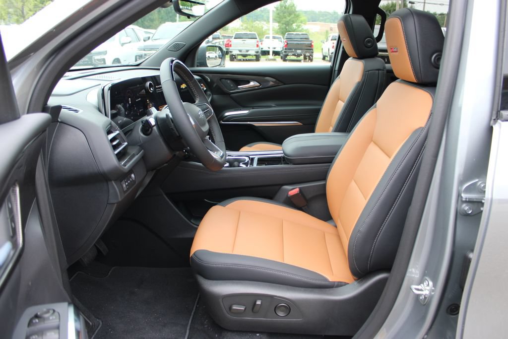 New 2027 Chevrolet Traverse Z71 w/ Enhanced Driving Package AWD/4WD image 16