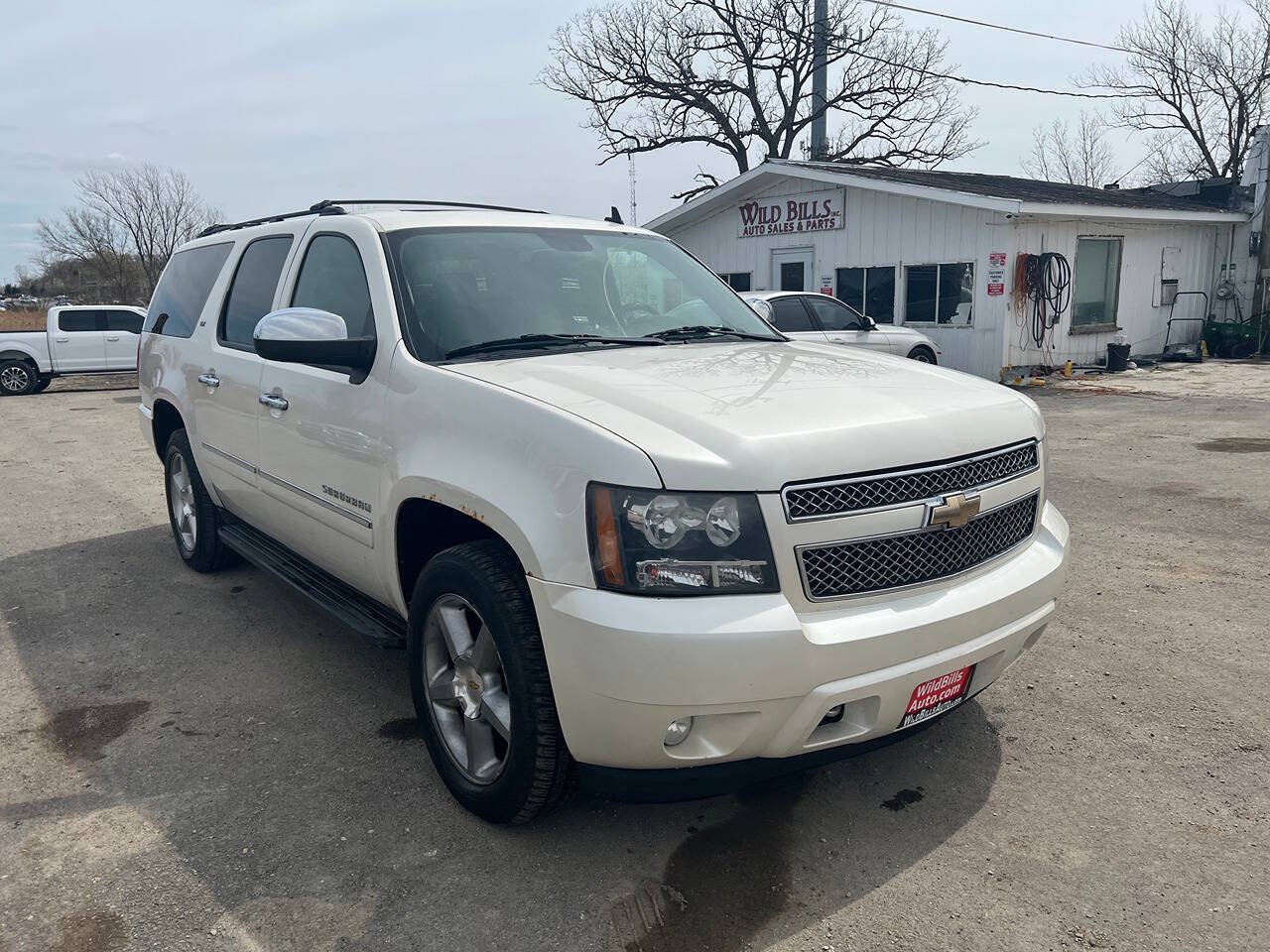 Used 2011 Chevrolet Suburban LTZ AWD/4WD image 3