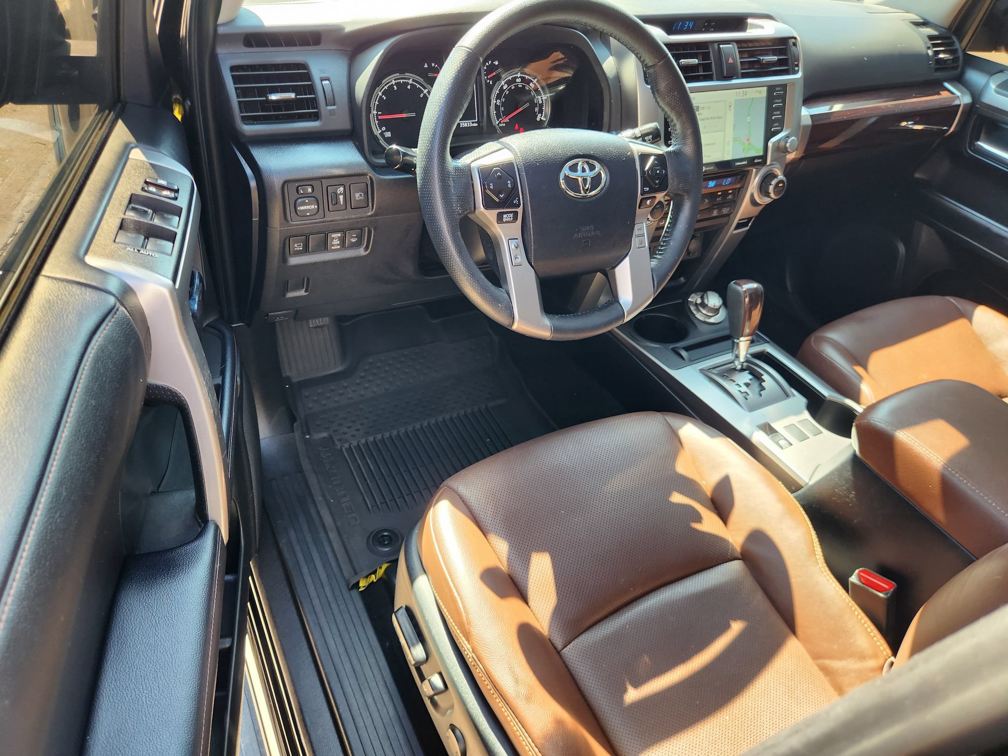 Used 2023 Toyota 4Runner Limited AWD/4WD image 18