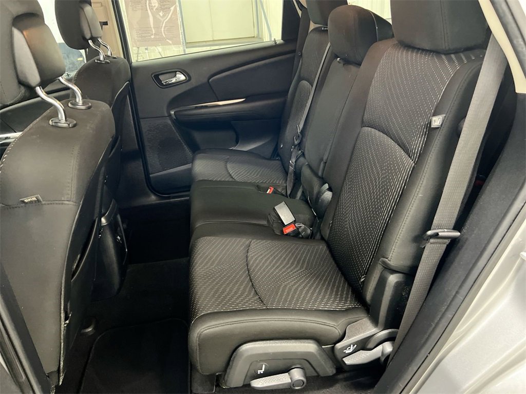 Used 2020 Dodge Journey SE w/ SE Popular Equipment Group image 22