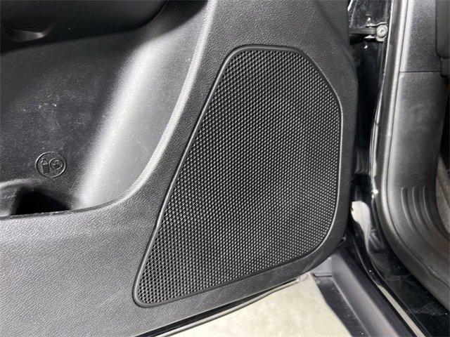 Used 2021 Jeep Cherokee Latitude Plus w/ Security Package image 24