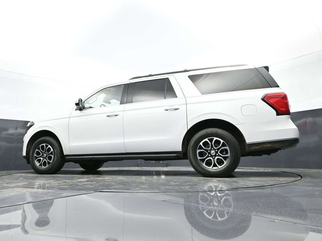 Used 2024 Ford Expedition Max XLT image 53