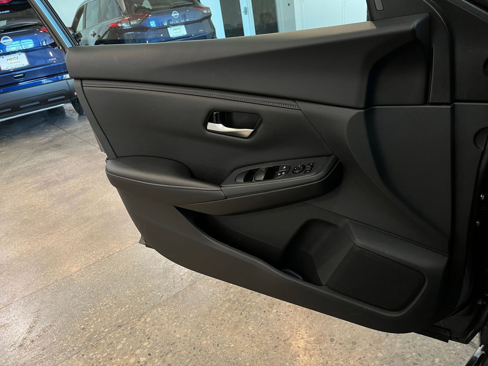 Used 2025 Nissan Sentra SV image 18