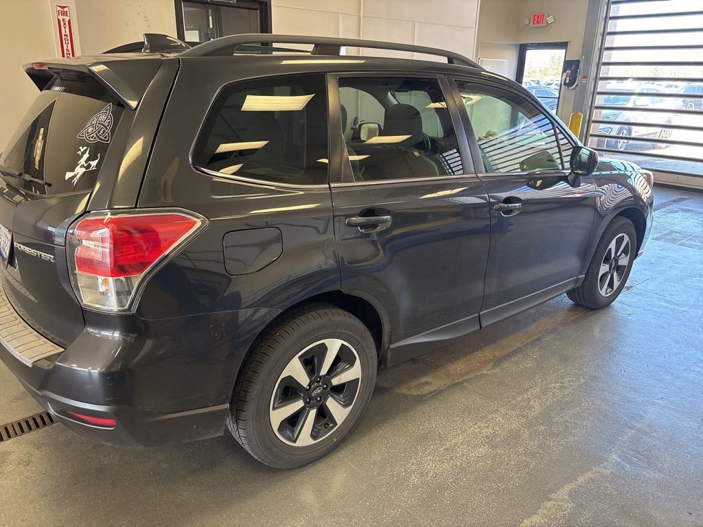 Used 2018 Subaru Forester 2.5i Limited image 4