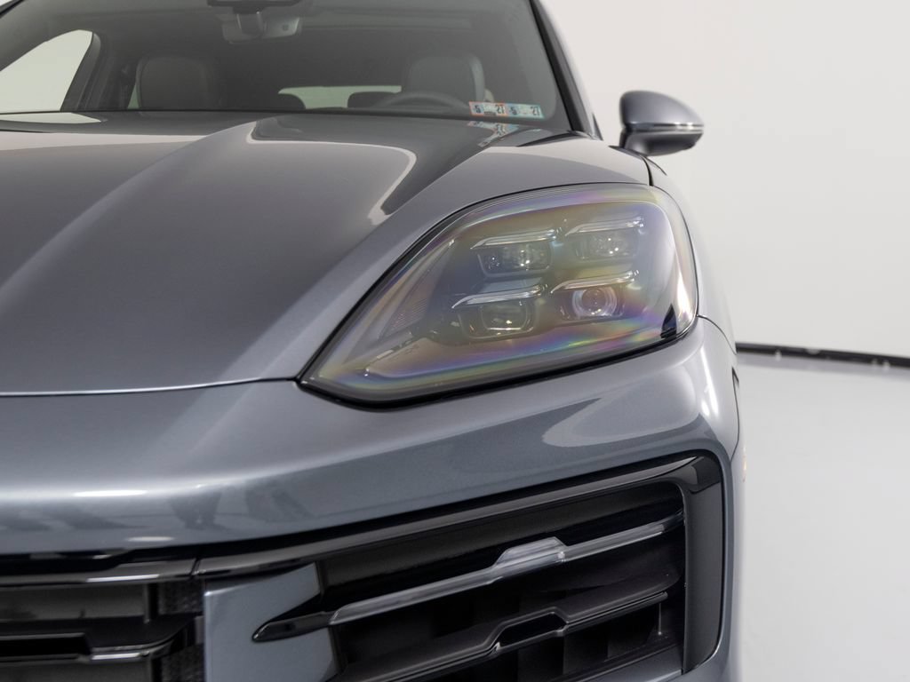 New 2026 Porsche Cayenne Coupe AWD/4WD image 41