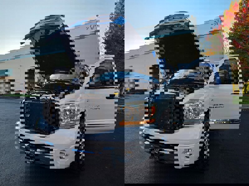 Used 2006 Dodge Ram 2500 Truck Laramie image 25