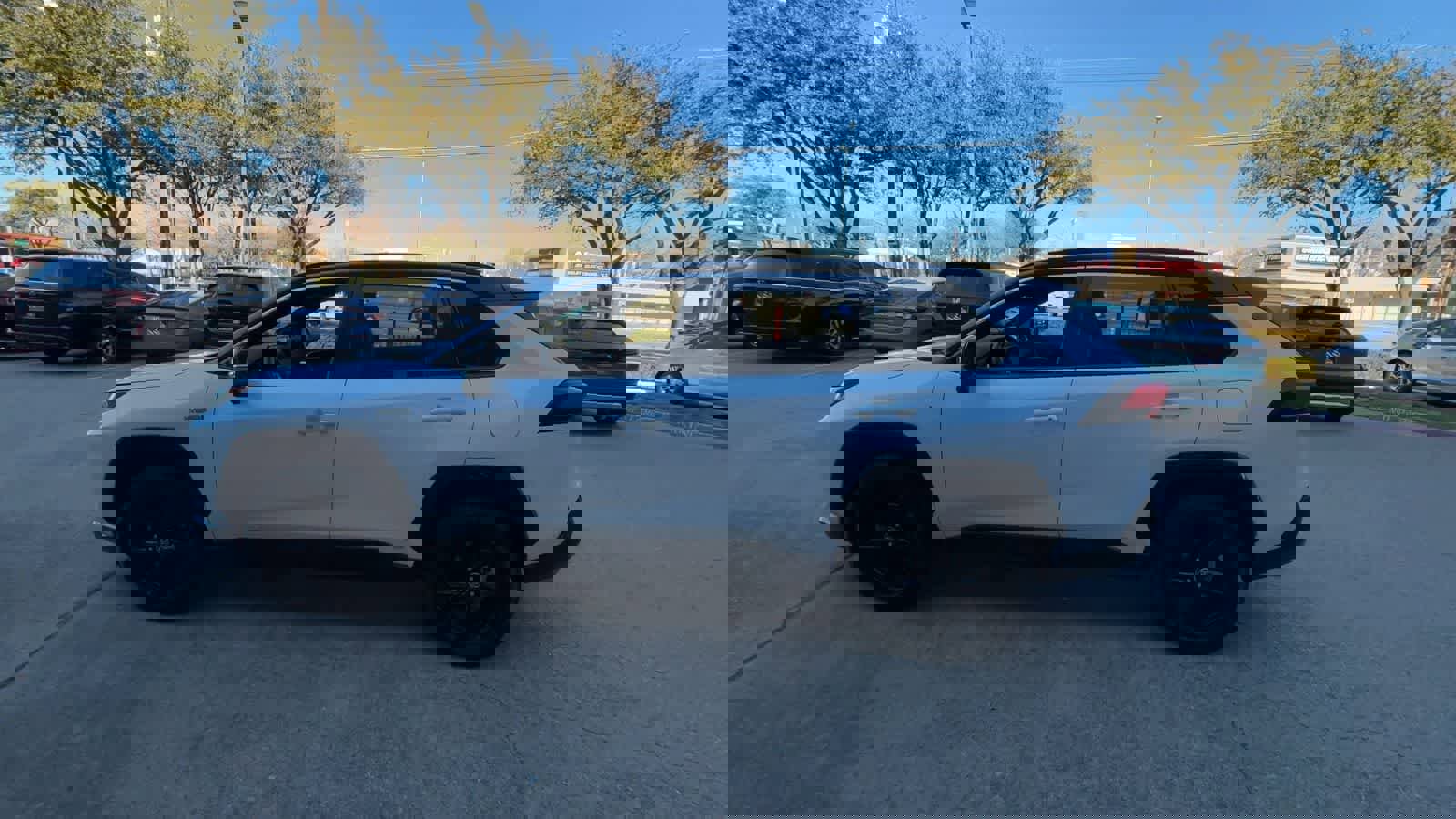 Used 2020 Toyota RAV4 XSE image 5