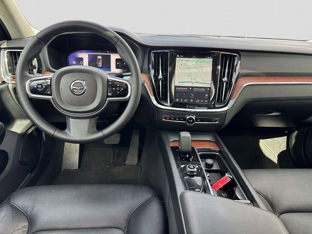 Used 2024 Volvo S60 B5 Plus image 10