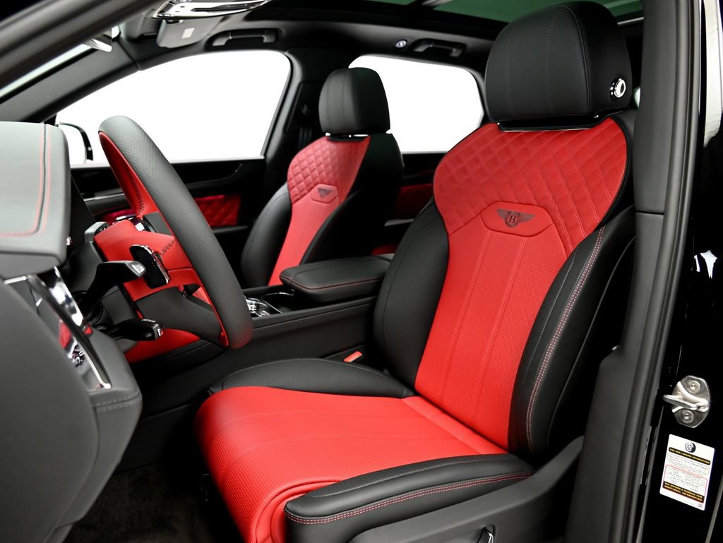 Used 2022 Bentley Bentayga AWD/4WD image 9