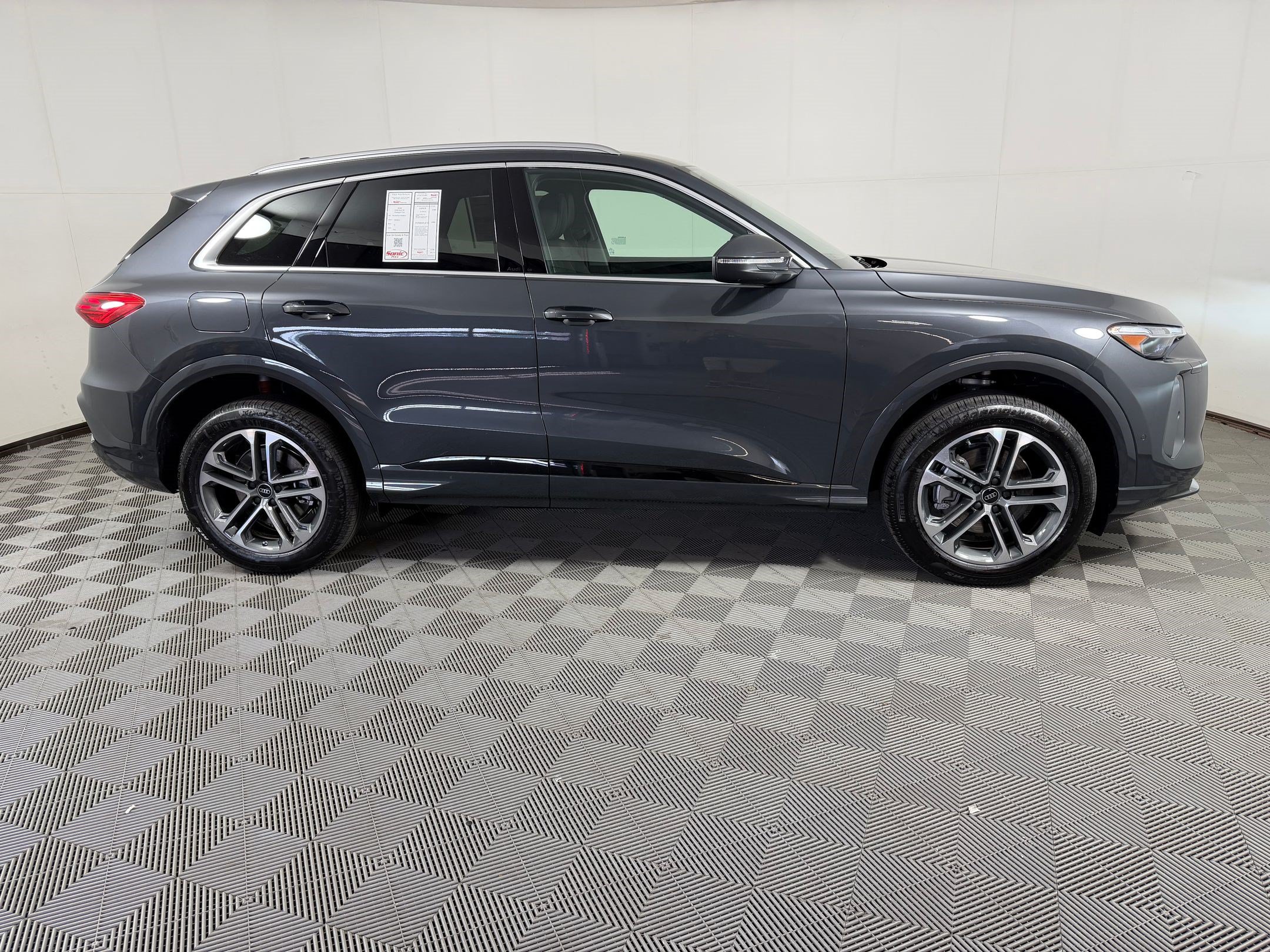 New 2026 Audi Q5 Premium AWD/4WD image 8