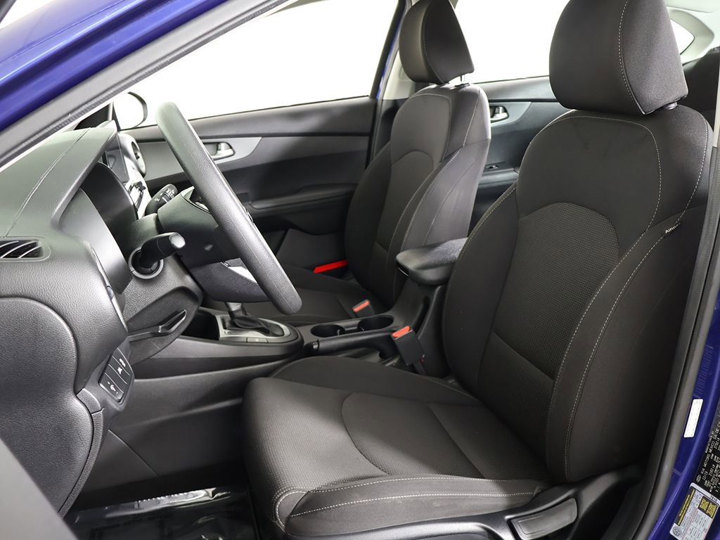 Used 2020 Kia Forte LXS FWD image 22