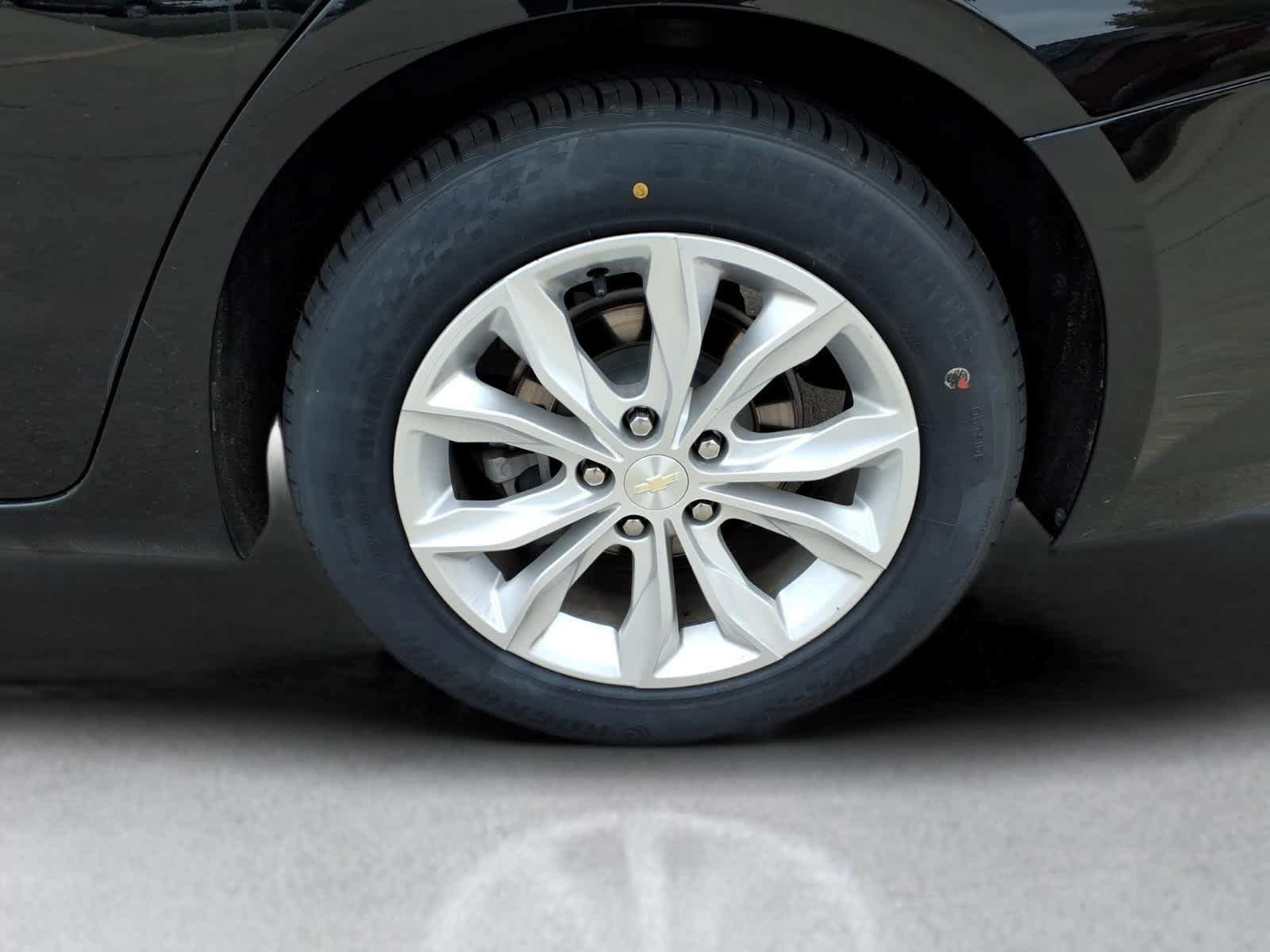 Used 2020 Chevrolet Malibu LT FWD image 9