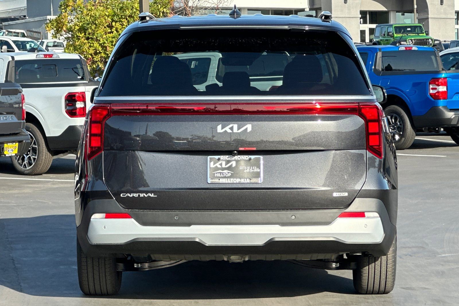 New 2026 Kia Carnival EX image 5