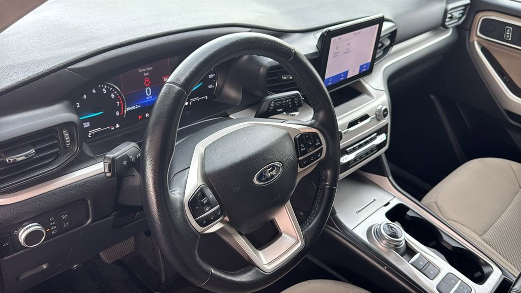Certified 2023 Ford Explorer XLT image 21