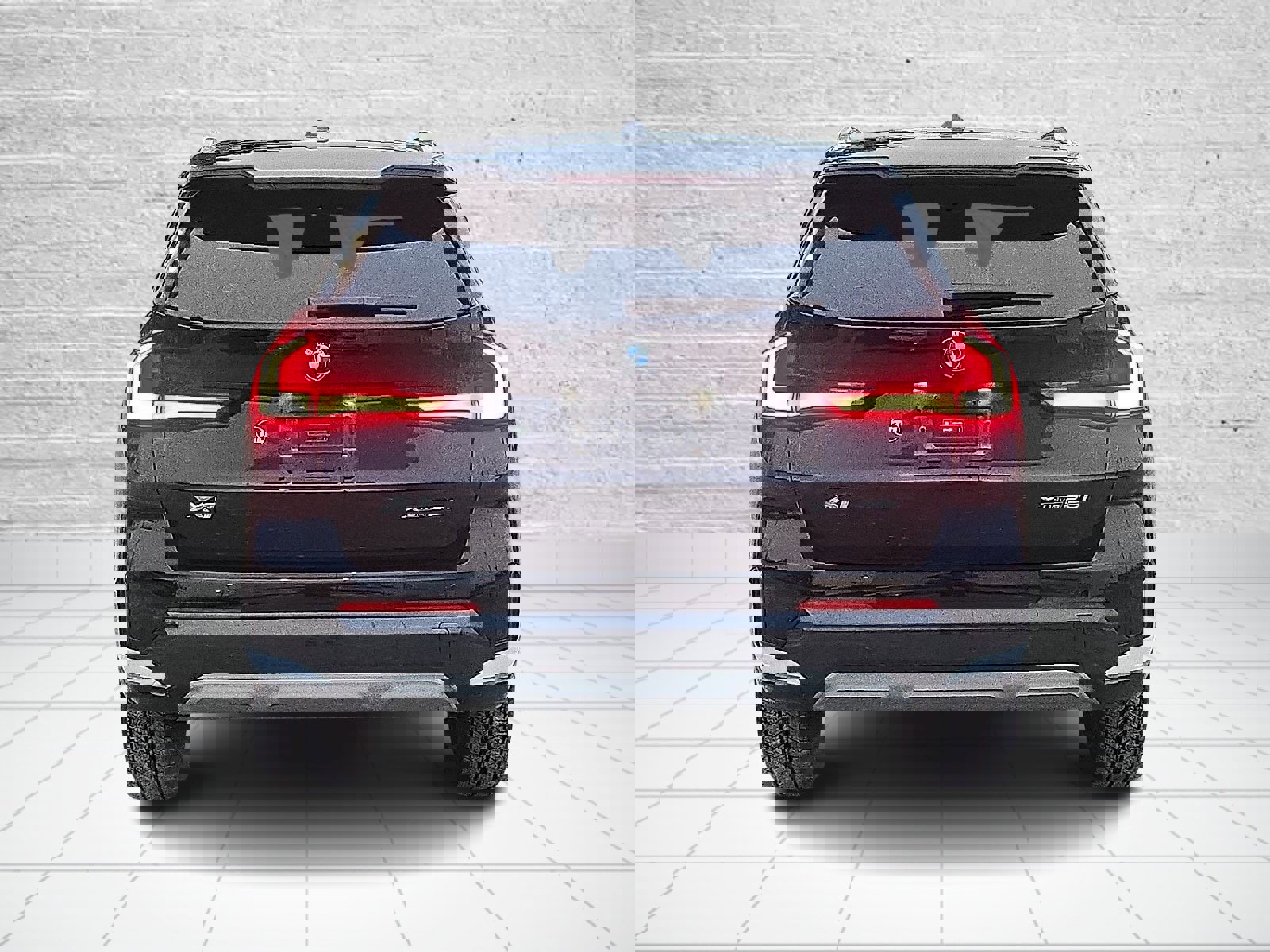 Certified 2025 BMW X1 xDrive28i w/ Technology Package image 5