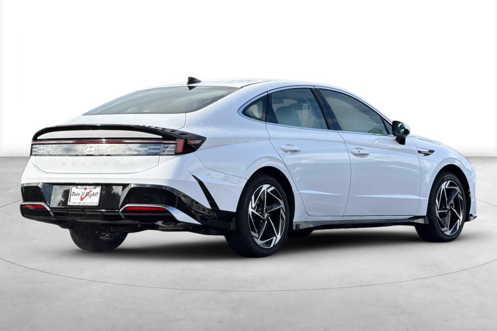 Used 2026 Hyundai Sonata SEL FWD image 8