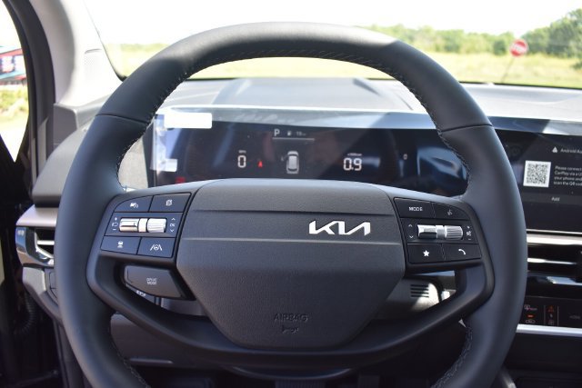 New 2026 Kia Sportage EX FWD image 31