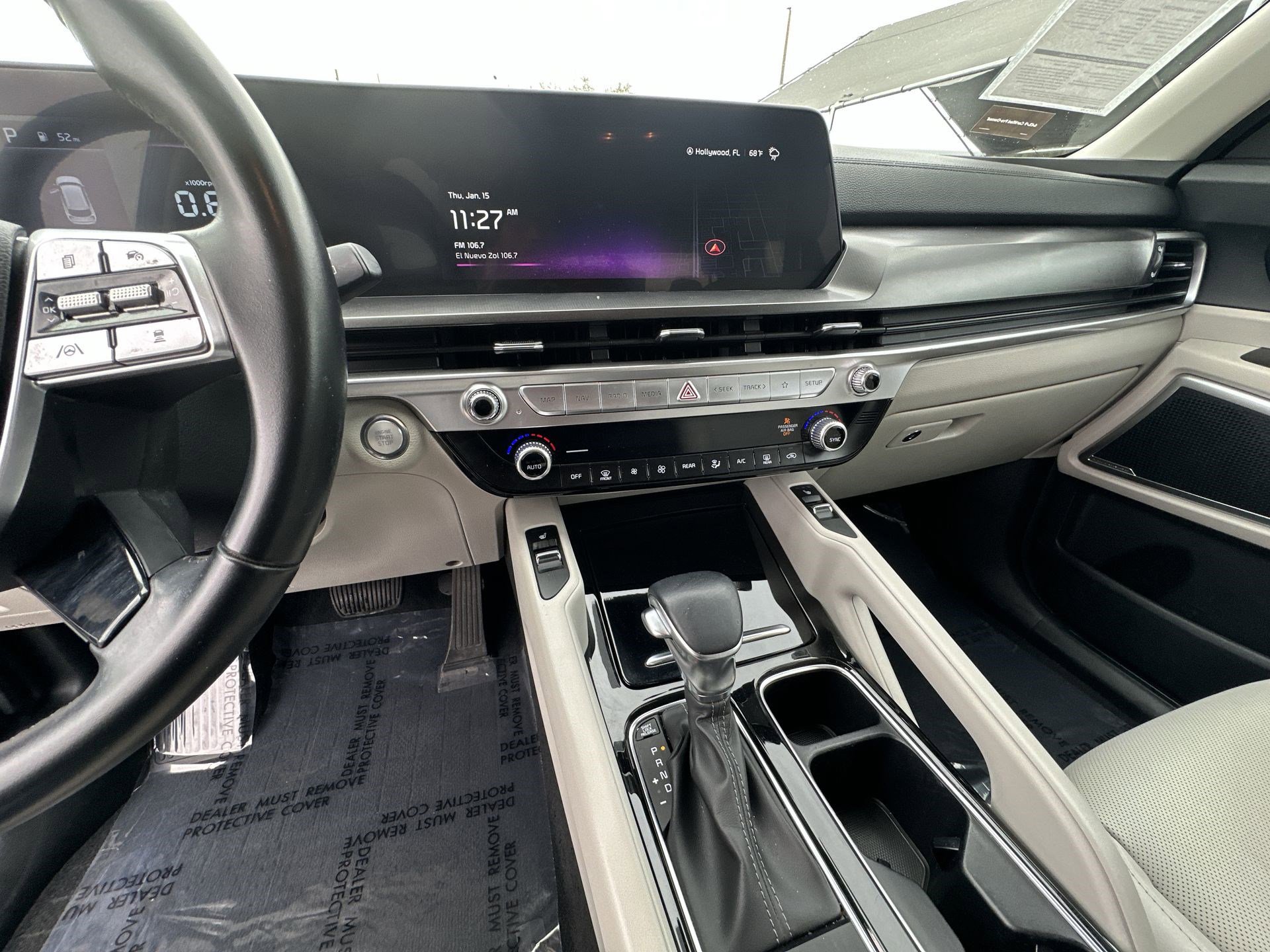 Used 2023 Kia Telluride S image 24