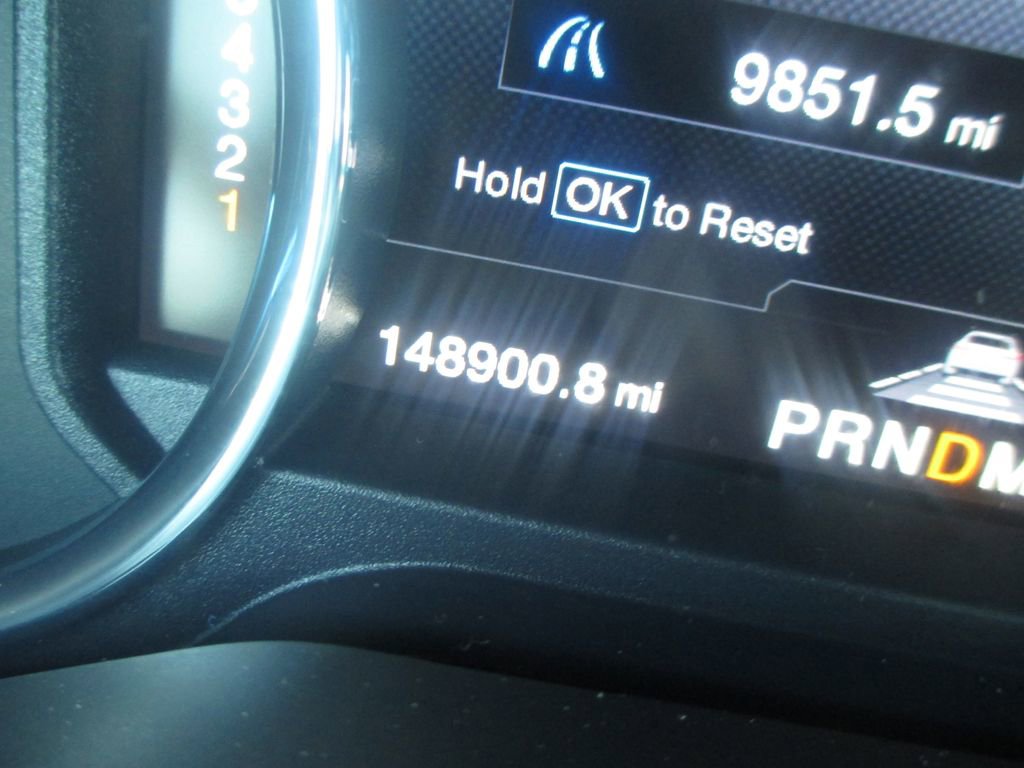 Used 2015 Ford F150 Platinum w/ Equipment Group 701A Luxury AWD/4WD image 34
