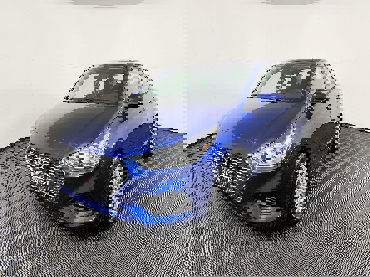 Used 2019 Hyundai Accent SE image 2