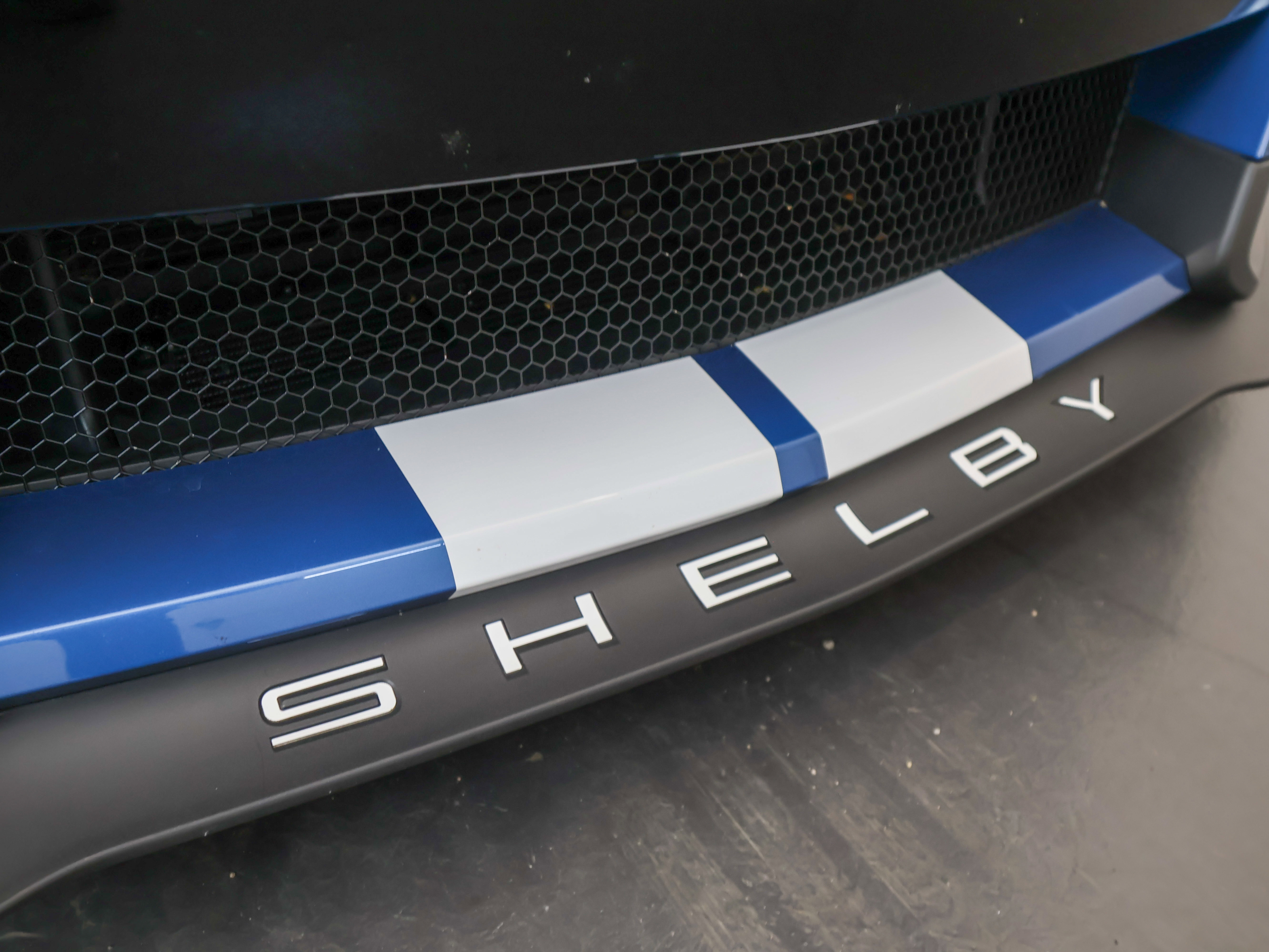 Used 2020 Ford Mustang Shelby GT500 w/ Carbon Fiber Track Pack RWD image 50