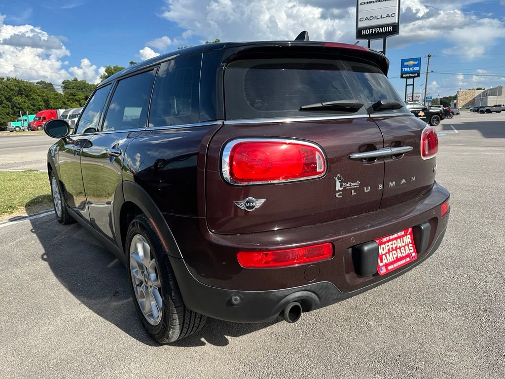 Used 2017 MINI Cooper Clubman FWD image 6
