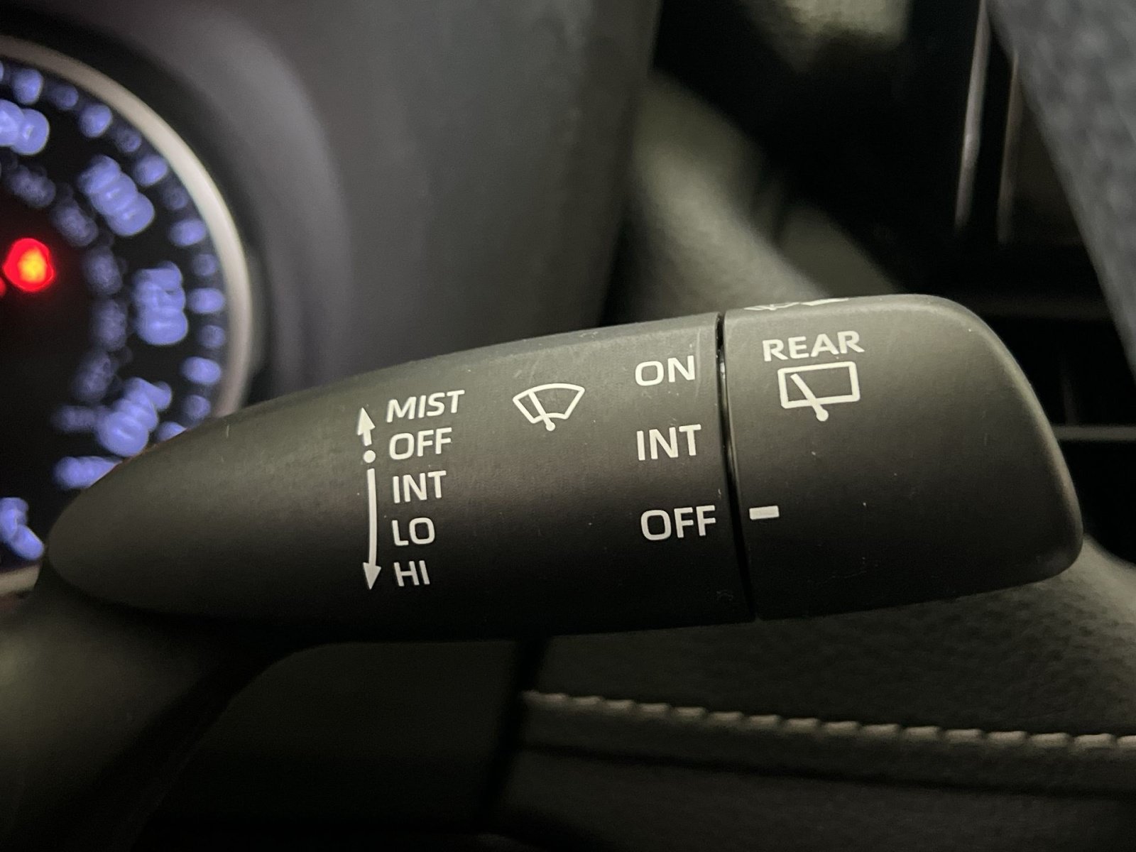 Used 2019 Toyota RAV4 LE w/ All Weather Liner Package AWD/4WD image 34
