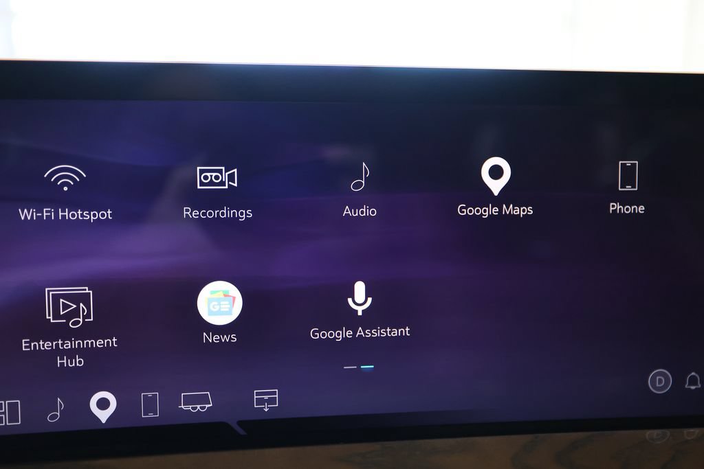 Used 2026 Cadillac Escalade Platinum Sport w/ LPO, ONYX Package AWD/4WD image 31