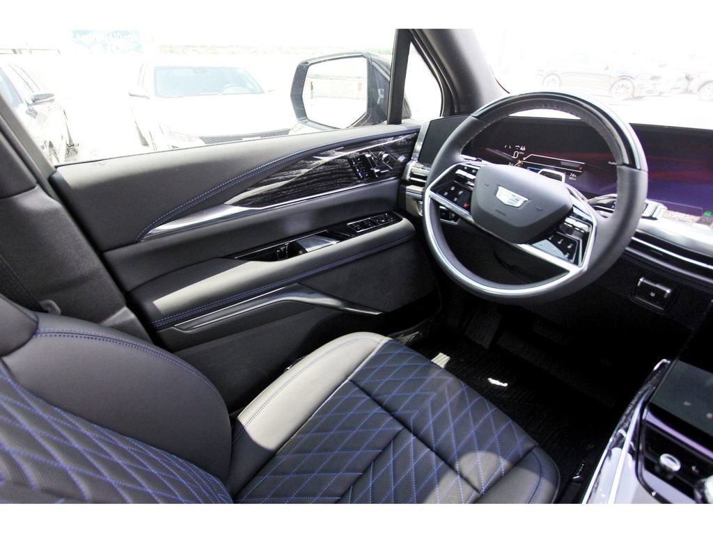 New 2026 Cadillac Escalade IQ Luxury 1 AWD/4WD image 8