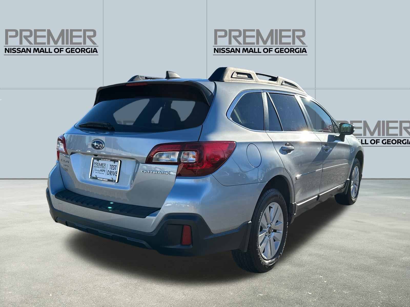 Used 2018 Subaru Outback 2.5i Premium image 5