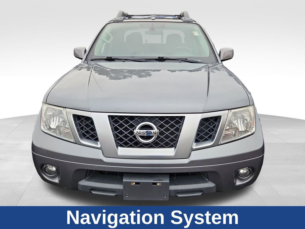 Used 2018 Nissan Frontier PRO-4X image 2