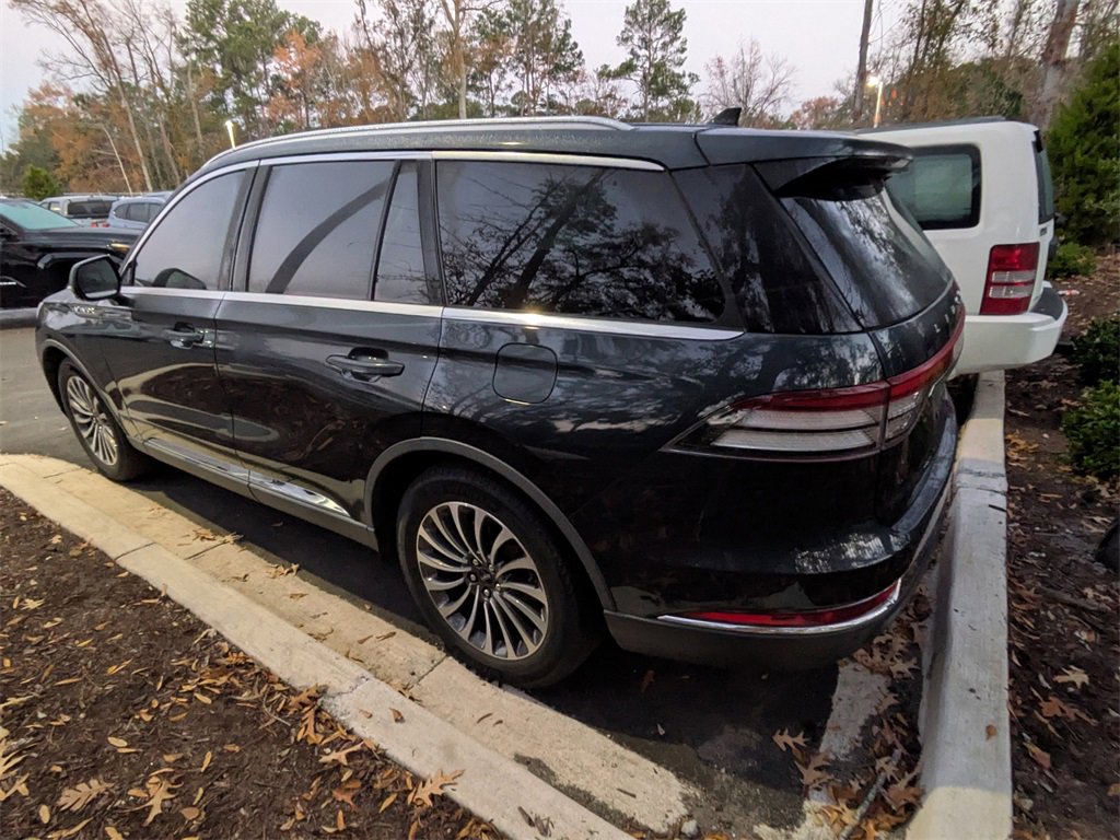 Used 2022 Lincoln Aviator Reserve w/ Elements Package Plus image 4