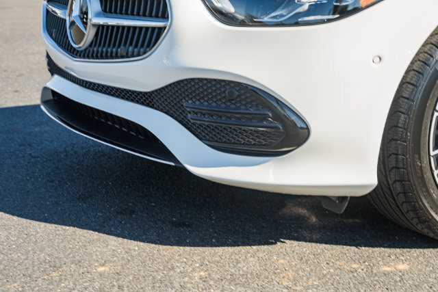 New 2027 Mercedes-Benz C 300 4MATIC Sedan image 14