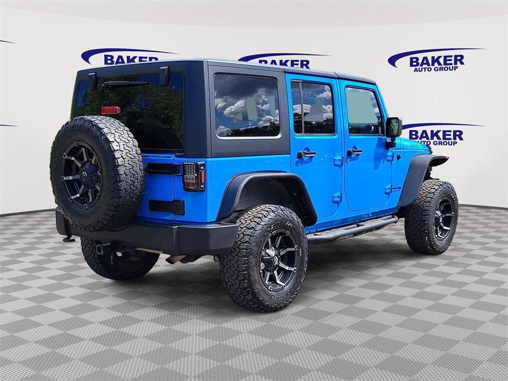 Used 2018 Jeep Wrangler Unlimited Rubicon w/ Connectivity Group image 3