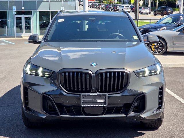 Used 2025 BMW X5 xDrive40i w/ M Sport Package AWD/4WD image 2