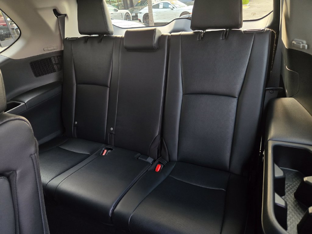 Used 2026 Toyota Grand Highlander AWD Hybrid image 13