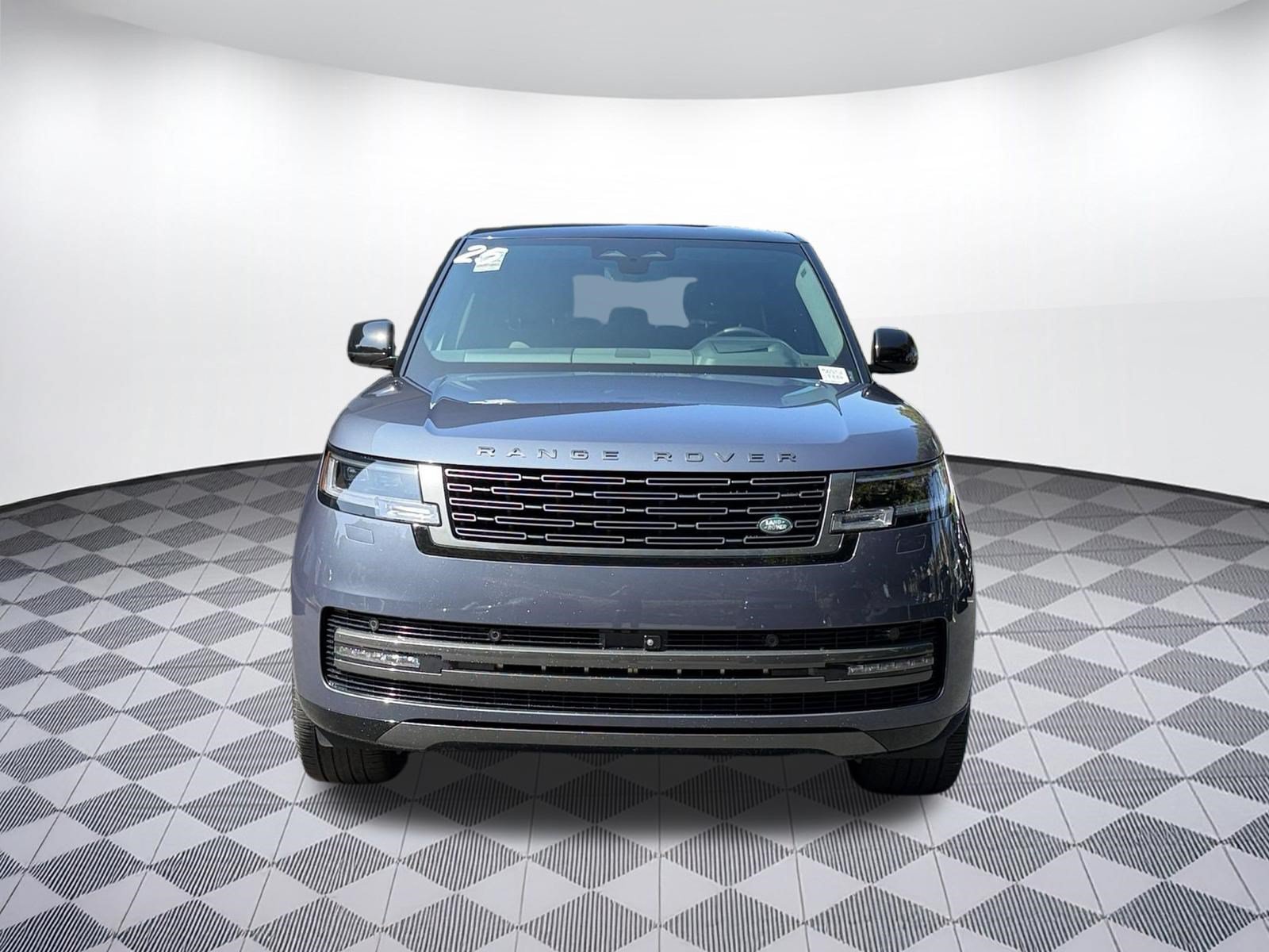 Used 2025 Land Rover Range Rover Long Wheelbase SE AWD/4WD image 6