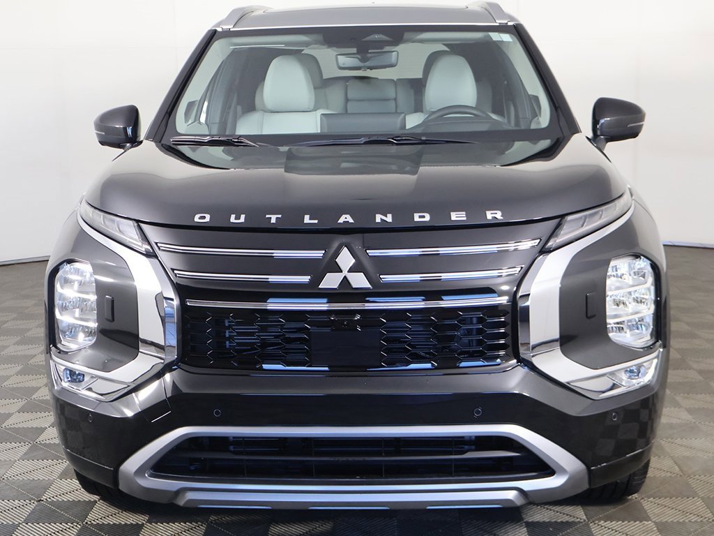 New 2025 Mitsubishi Outlander SEL image 16