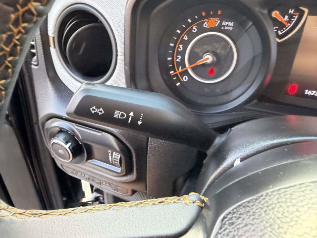 Used 2024 Jeep Wrangler Unlimited Sport AWD/4WD image 25