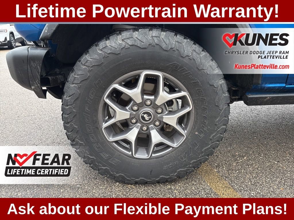 Used 2023 Ford Bronco Badlands image 16