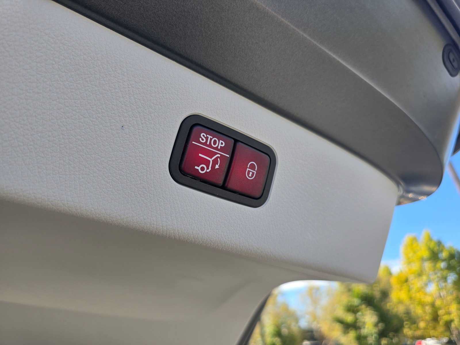 Certified 2024 Mercedes-Benz EQS 580 4MATIC Sedan image 15