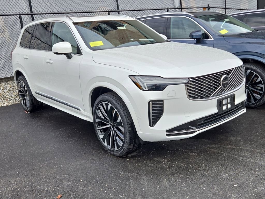 New 2026 Volvo XC90 B6 Plus w/ Protection Package Premier image 2