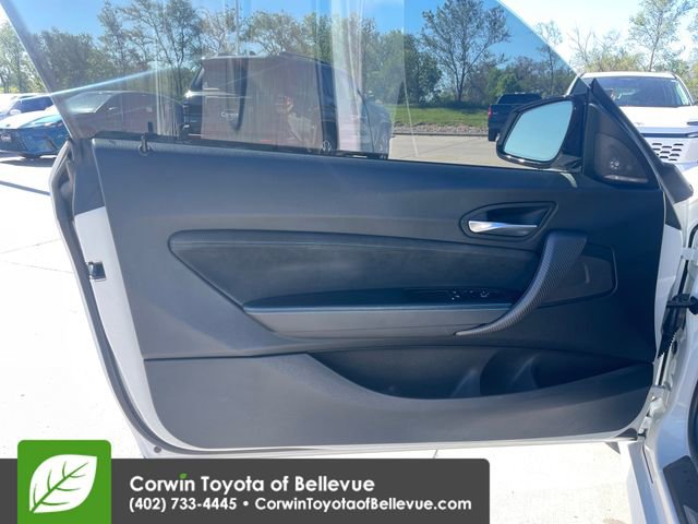 Used 2018 BMW M2 RWD image 18