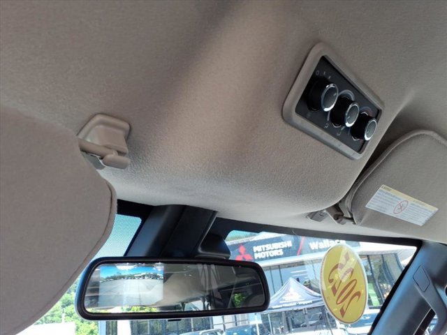 Used 2025 Chevrolet Express 3500 LT w/ LT Preferred Equipment Group RWD image 20