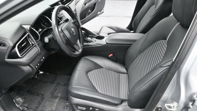 Used 2019 Toyota Camry SE FWD image 20