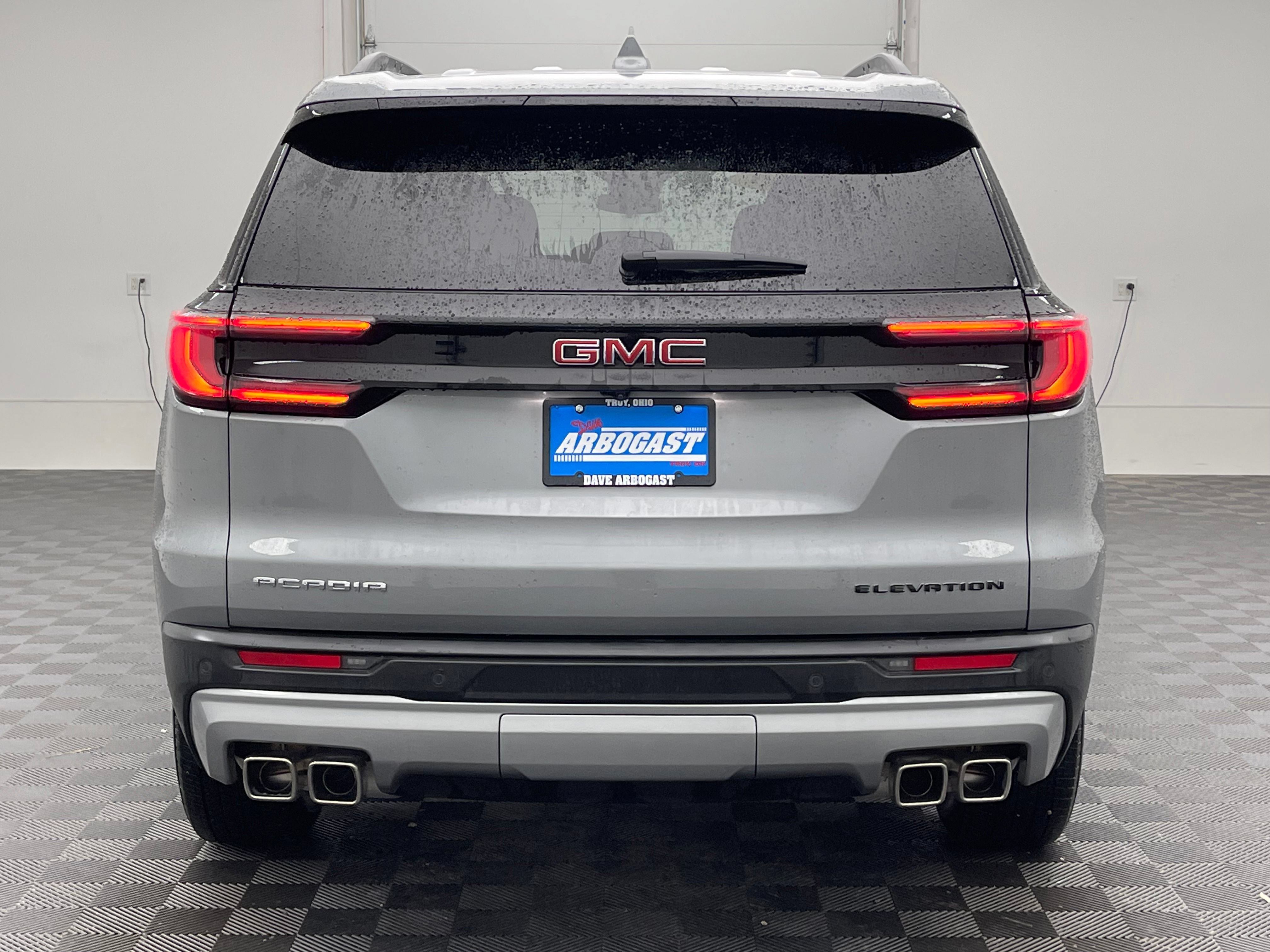 Used 2025 GMC Acadia Elevation FWD image 8