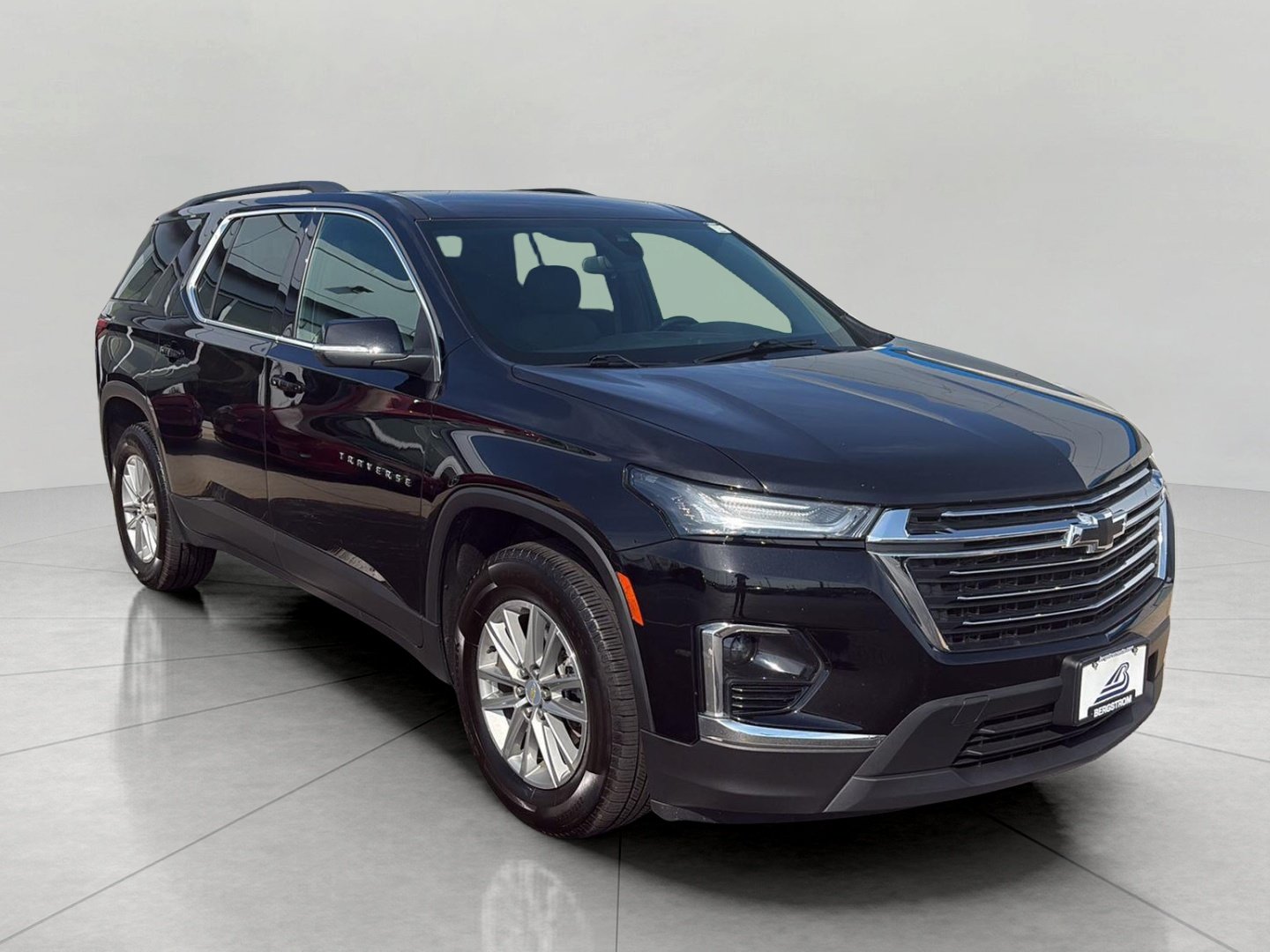 Used 2023 Chevrolet Traverse LT w/ LPO, Floor Liner Package