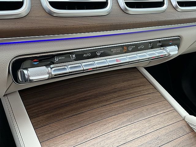 Used 2025 Mercedes-Benz GLE 350 4MATIC image 25