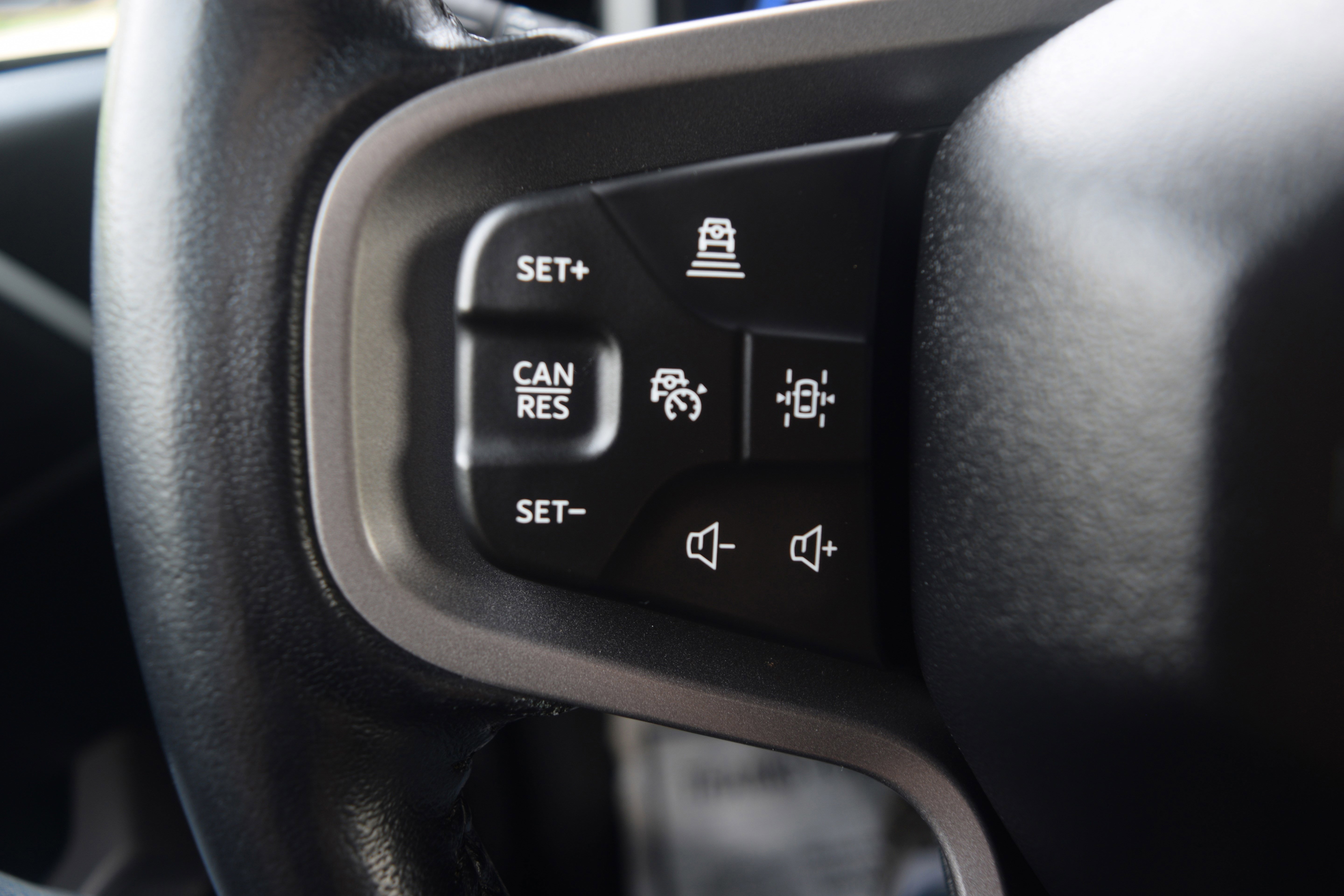 Used 2022 Ford Bronco Badlands image 6