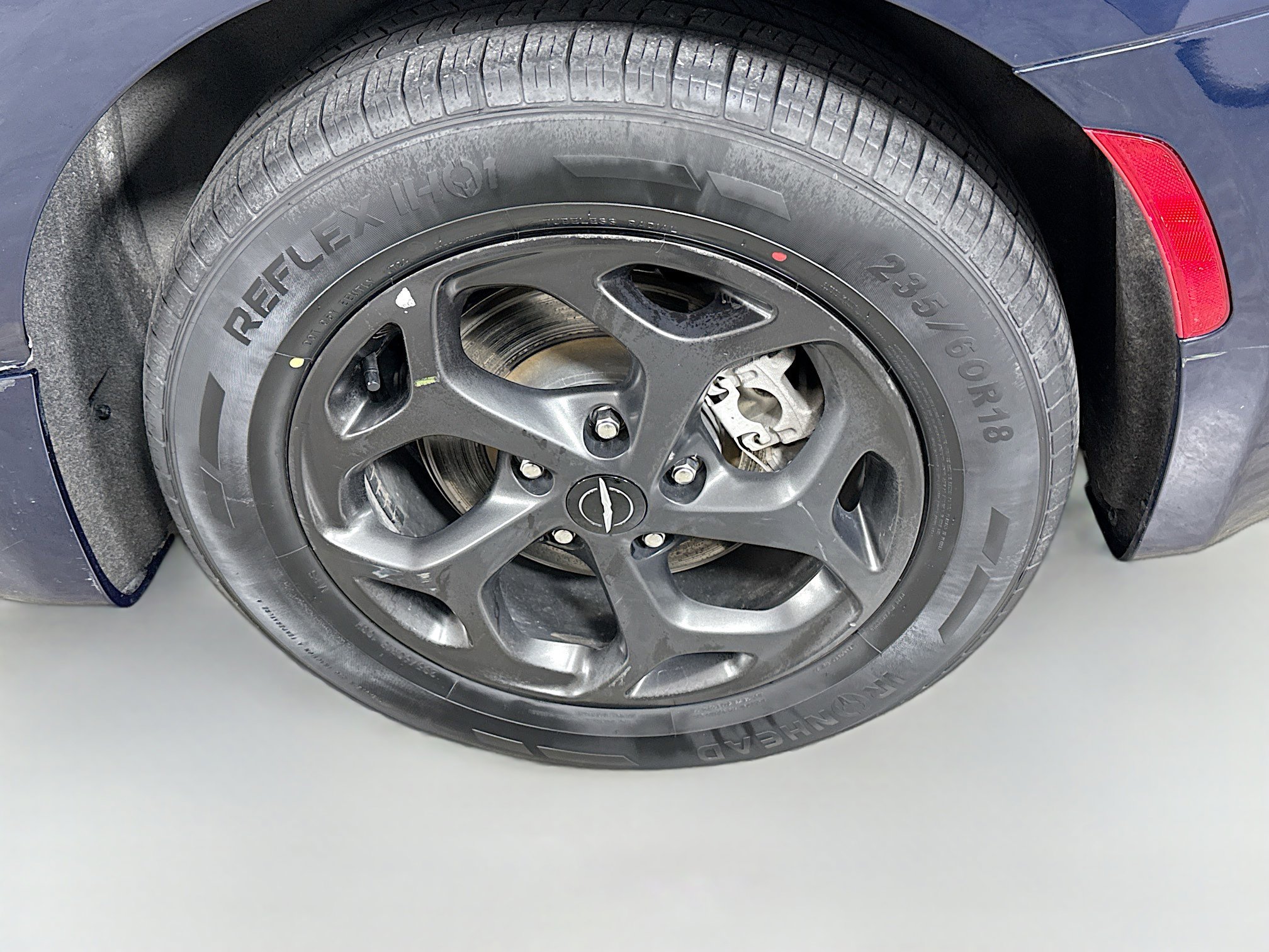 Used 2024 Chrysler Pacifica Premium FWD image 31